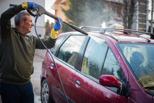 Pressure Washing Contractors in Minneola, FL